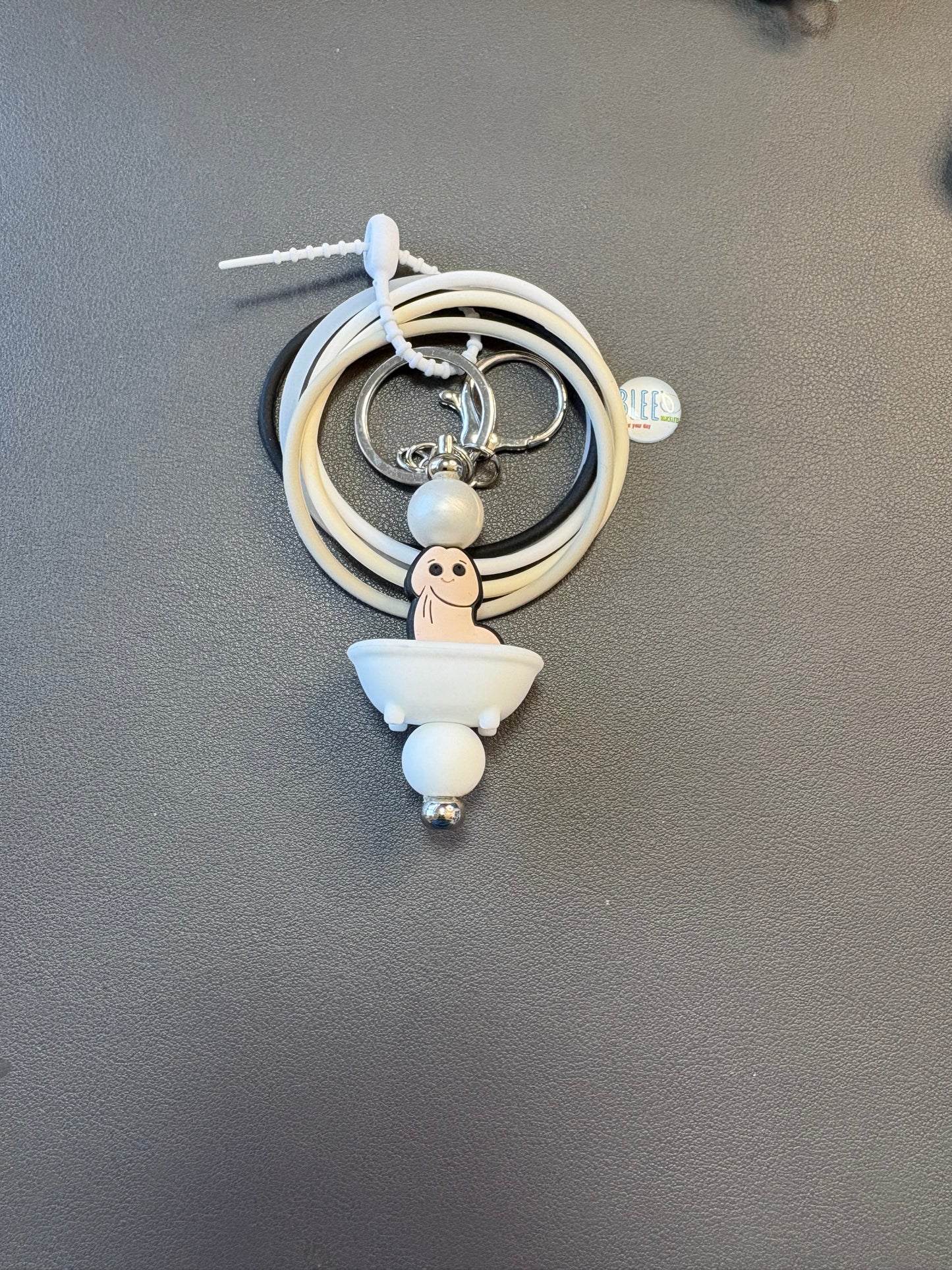 BLEE MINI FLIGHT WITH PENIS BATHTUB KEYCHAIN