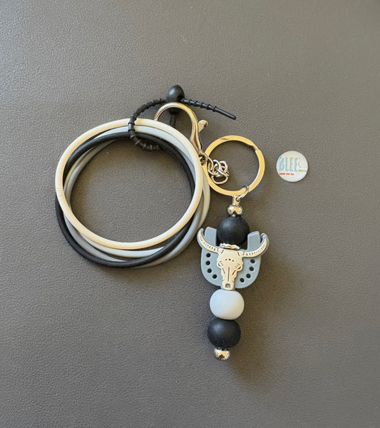 BLEE MINI FLIGHT WITH WESTERN BULLSKULL KEYCHAIN