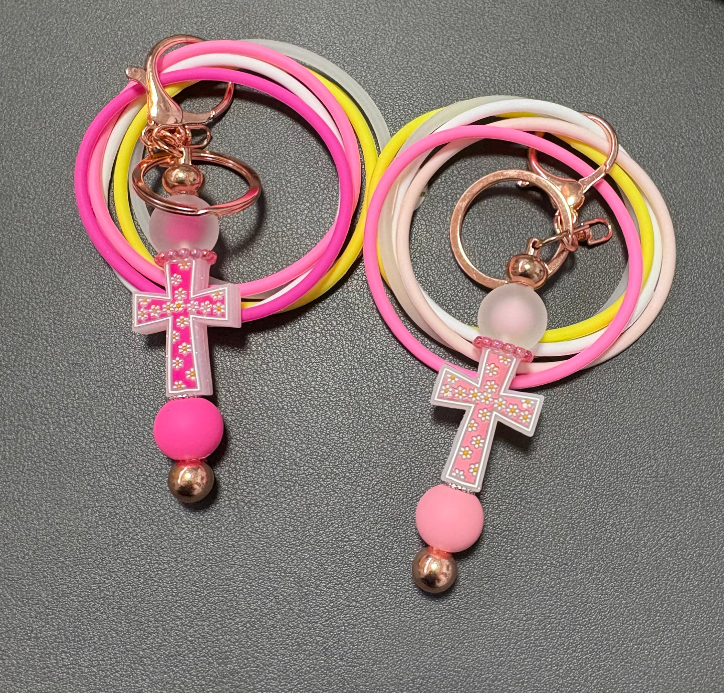 BLEE mini flight with cross keychain